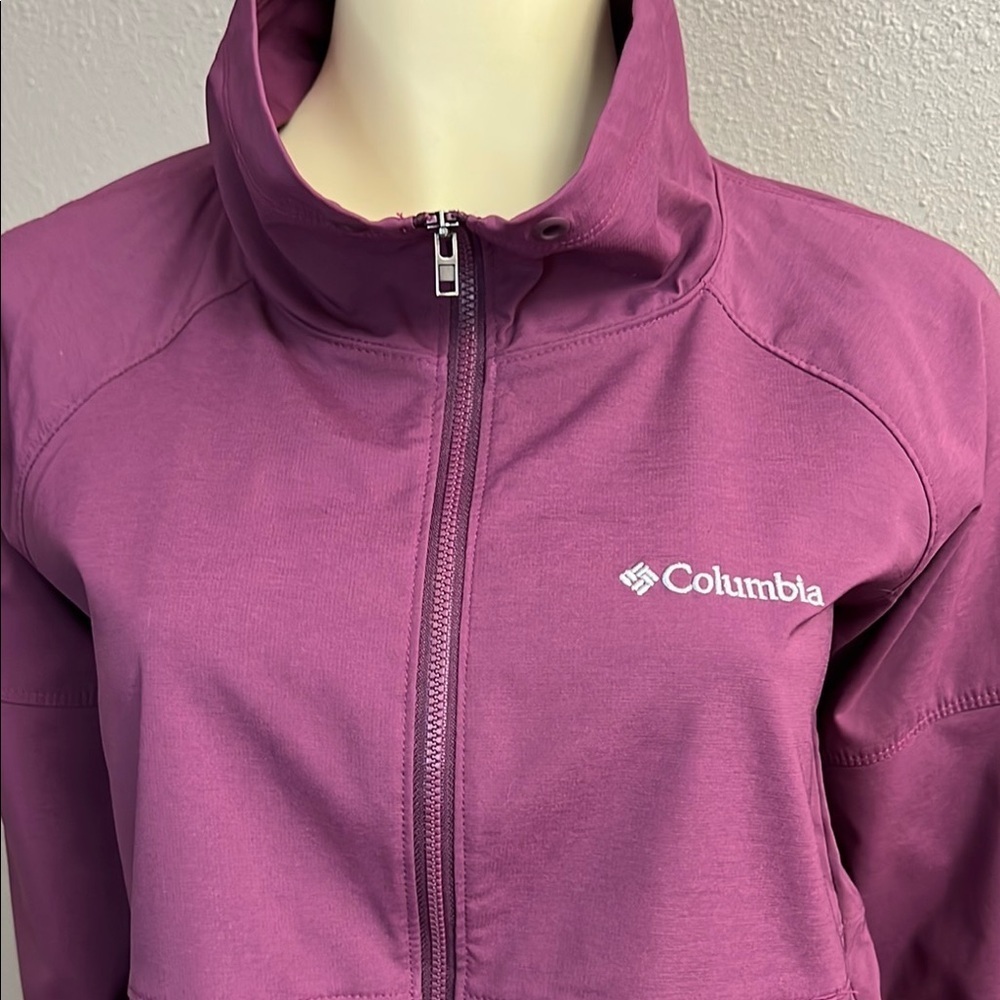 Columbia Purple Ski Jacket with High Collar